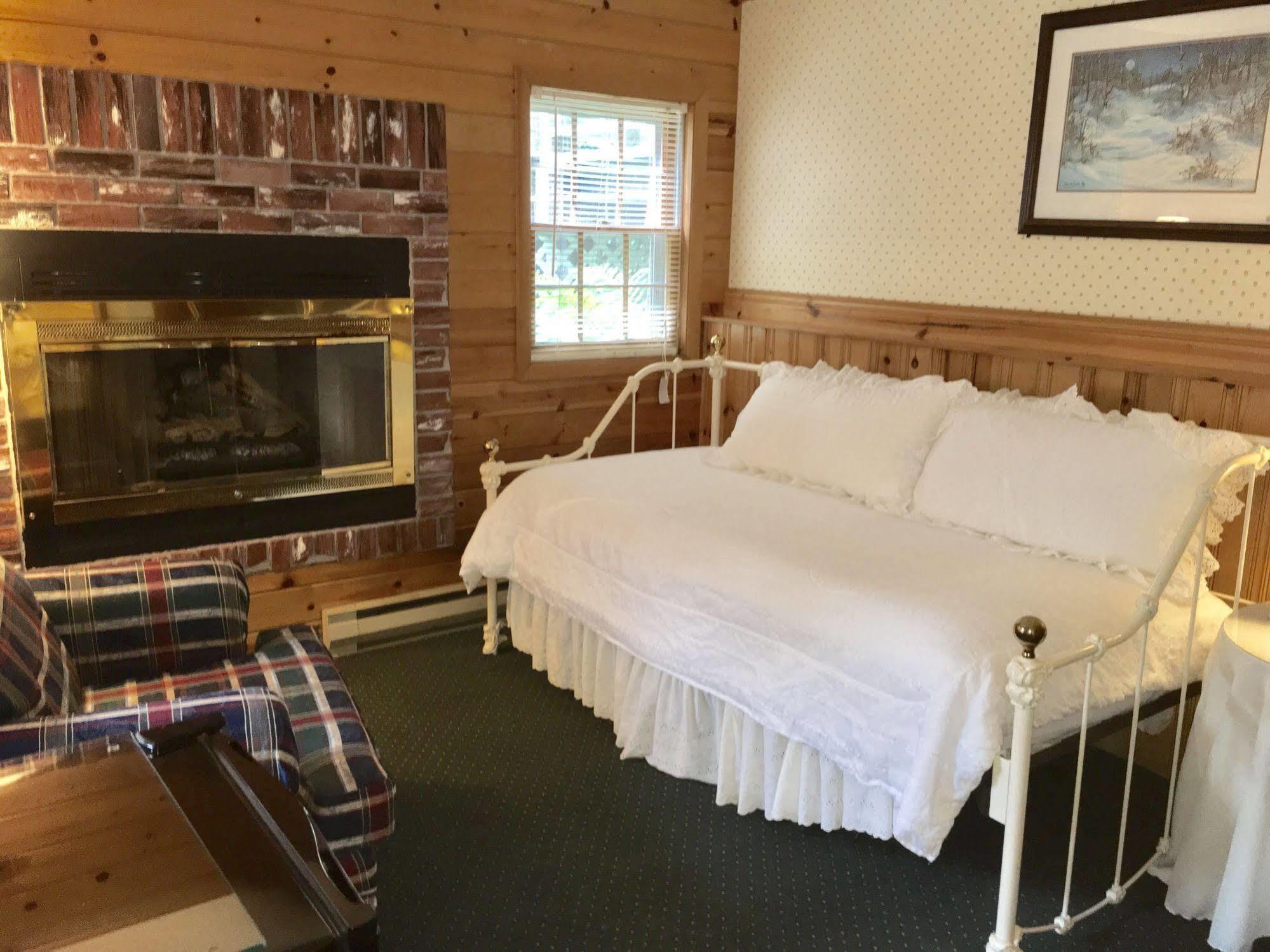 Outpost Inn Highlands Esterno foto